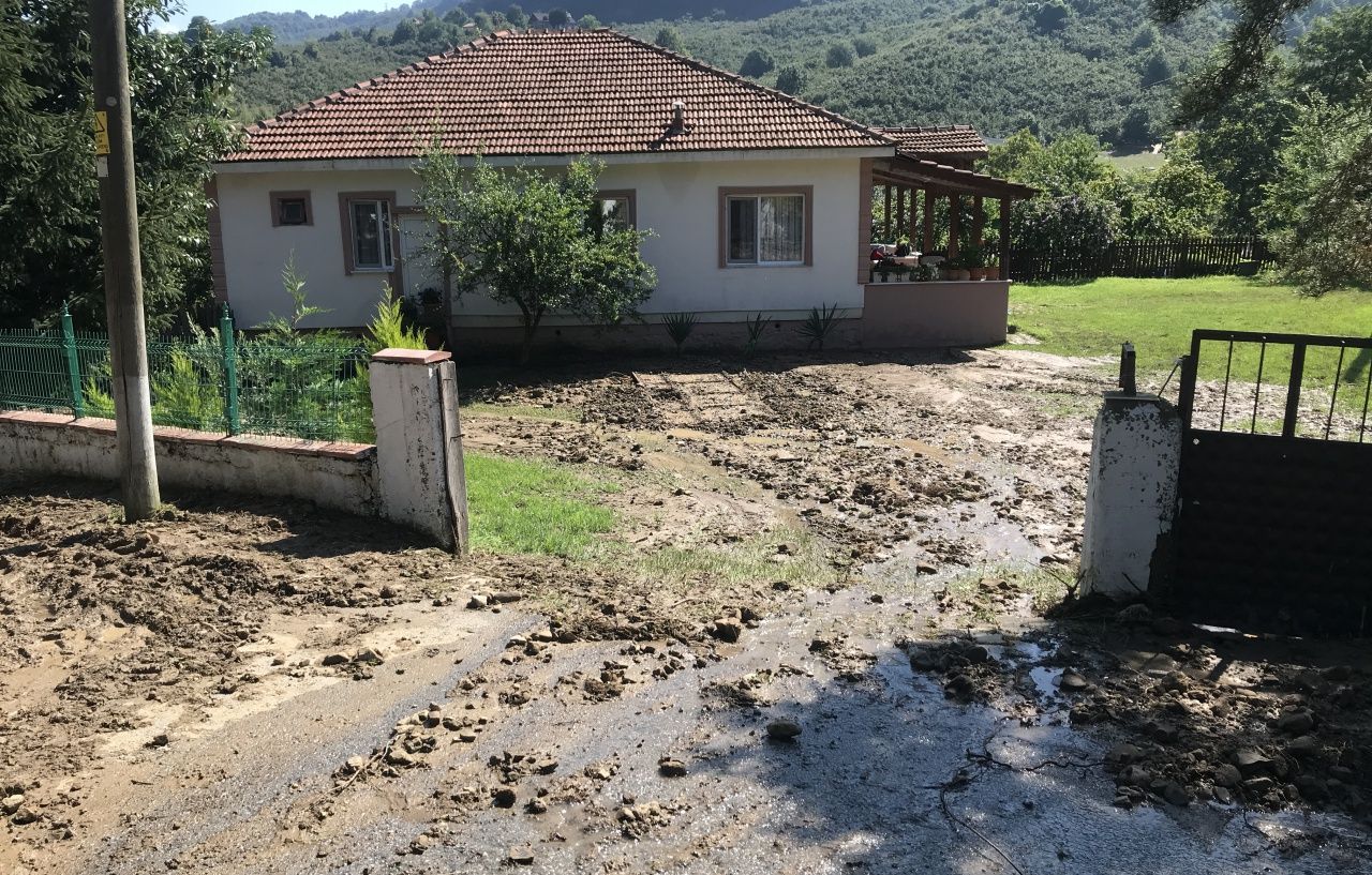 Kuvvetli yağış bu hale getirdi! 7