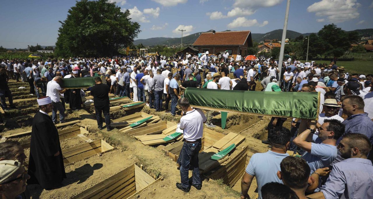 Bosna'da bu acı 27 yıldır daha dün gibi taze... 7
