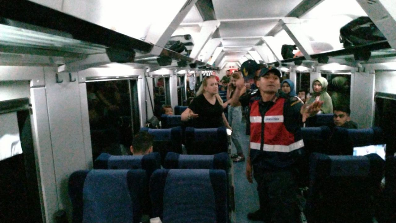 Çalışana hakaret, yolculara darp! 5
