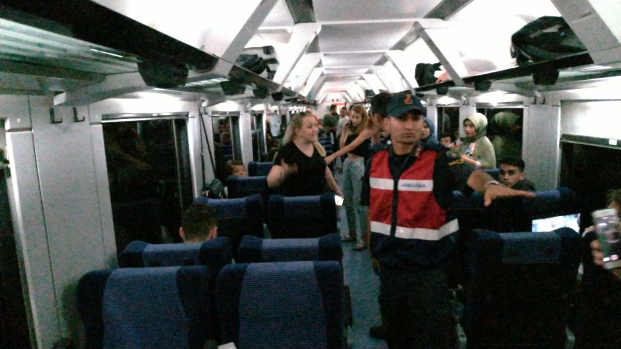Çalışana hakaret, yolculara darp! 2