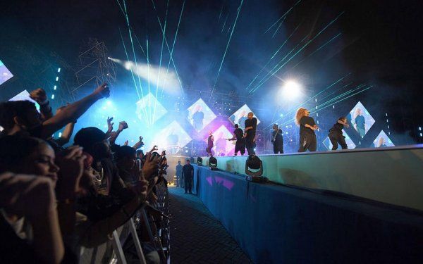 Mekke'nin yanı başında müzik festivali! 1