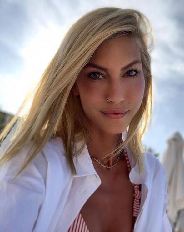 Çağla Şıkel'in paylaşımına takipçileri inanamadı! 3