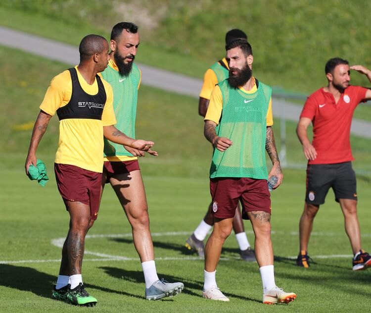 Antrenmana Fatih Terim damga vurdu! 3