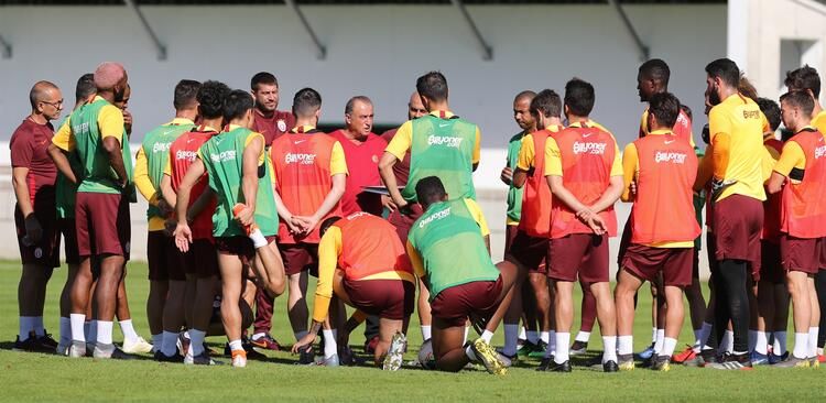 Antrenmana Fatih Terim damga vurdu! 7