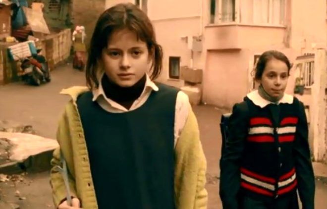 Merhamet dizisinin Narin'ini görenler tanıyamıyor! 1