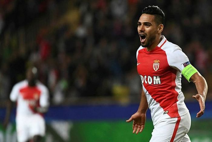 Falcao'un eşi Nusr-et'te! 1