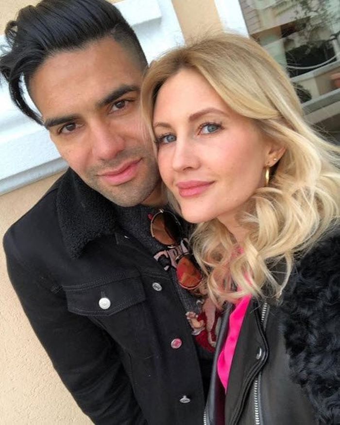 Falcao'un eşi Nusr-et'te! 2