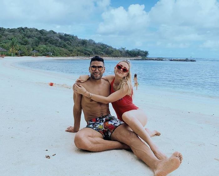 Falcao'un eşi Nusr-et'te! 5
