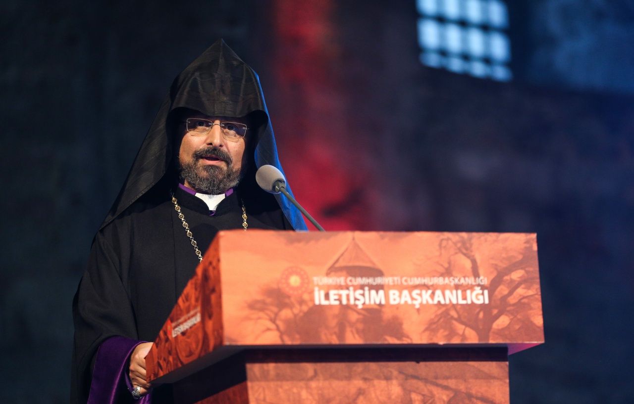 Akdamar Kutsal Haç Kilisesi Fotoğraf Sergisi Erdoğan'ın mesajıyla açıldı! 14