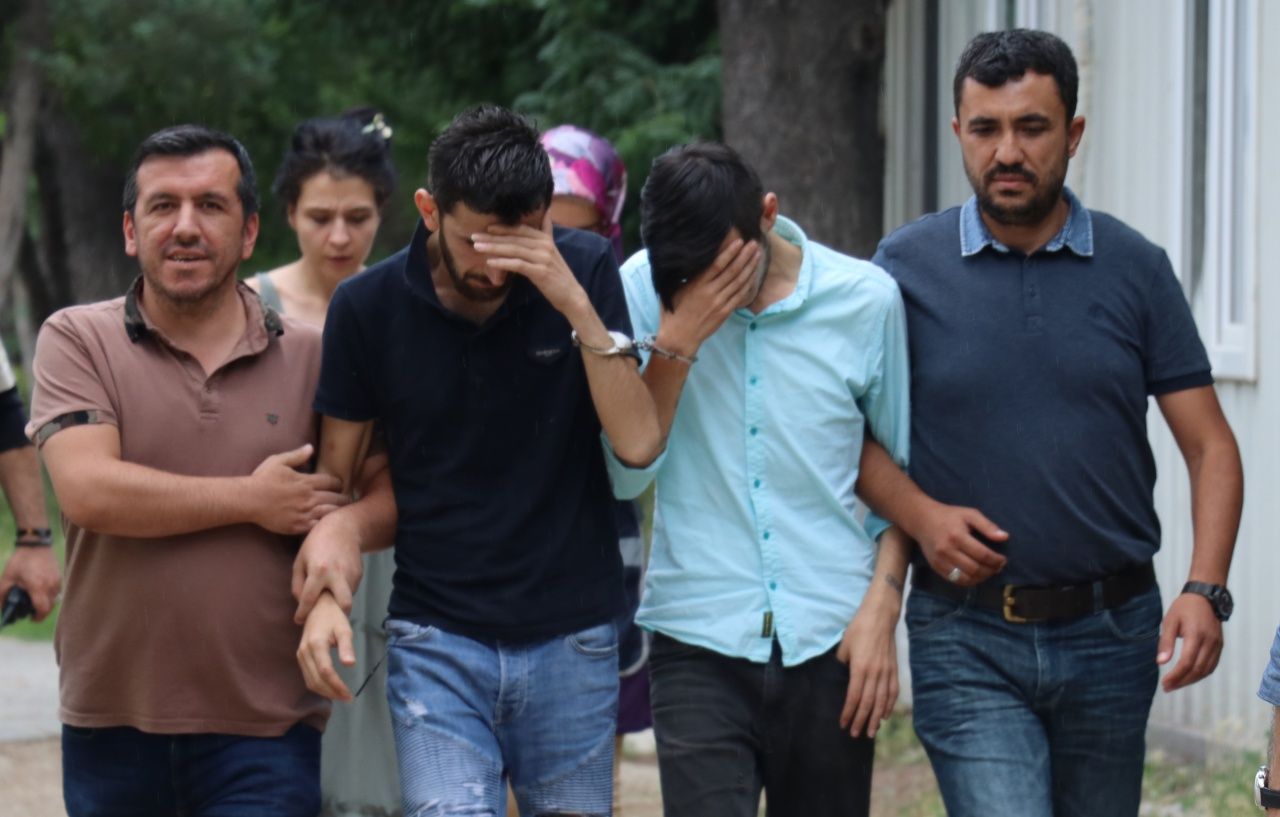 Düzeneği sütyene kurdular! 5