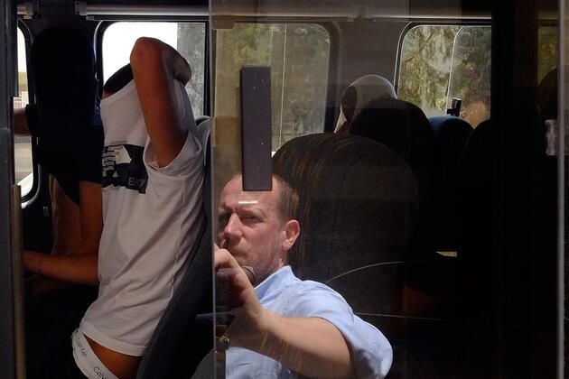 Erkek arkadaşının odasına gitti 12 erkek tecavüz etti! 24