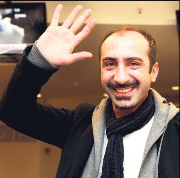 Ünlü oyuncu: Otel odamı yaktı, beni bıçakladı! 5