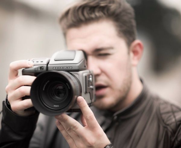 "Özellikle üstsüz fotoğraflar istedi!" 4