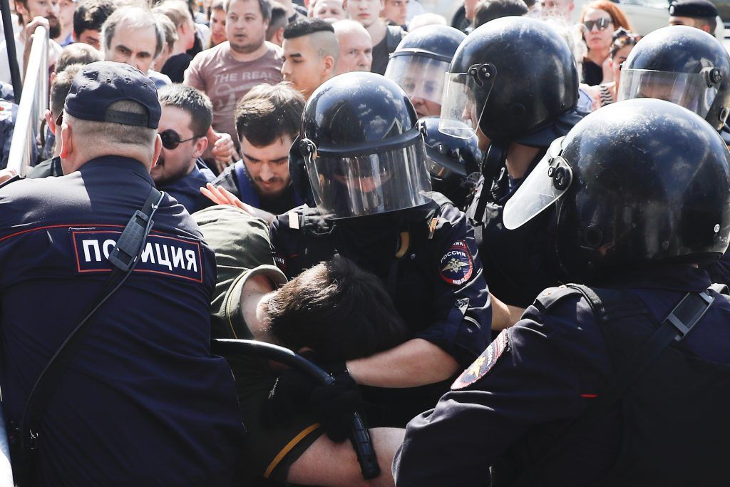 Rusya'da yüzlerce kişi gözaltına alındı! 5