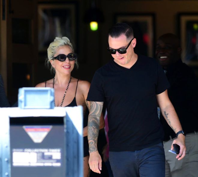 Lady Gaga sağ gösterip sol vurdu! 7