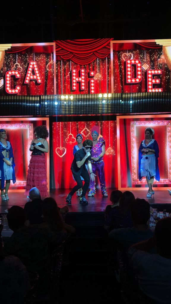 Cahide Alaçatı'da görkemli parti! 15