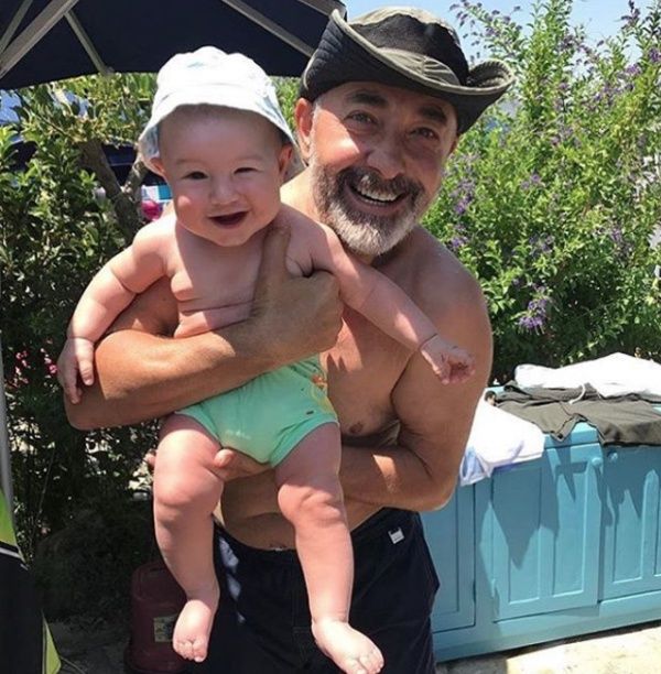 Mehmet Aslantuğ'dan tepki çeken paylaşım! 7