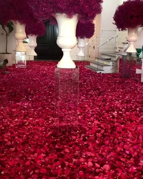 Kylie Jenner'a gösterişli doğum günü sürprizi! 2