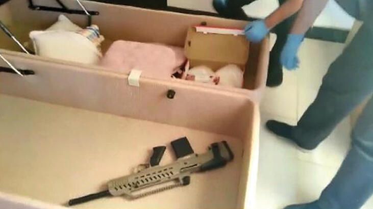 Lüks rezidansa polis operasyonunda yakalandılar! 1