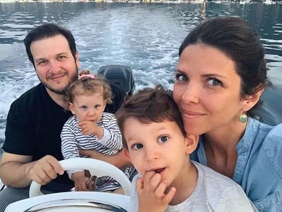 Şahan Gökbakar ailesini yanından ayırmayacak! 2