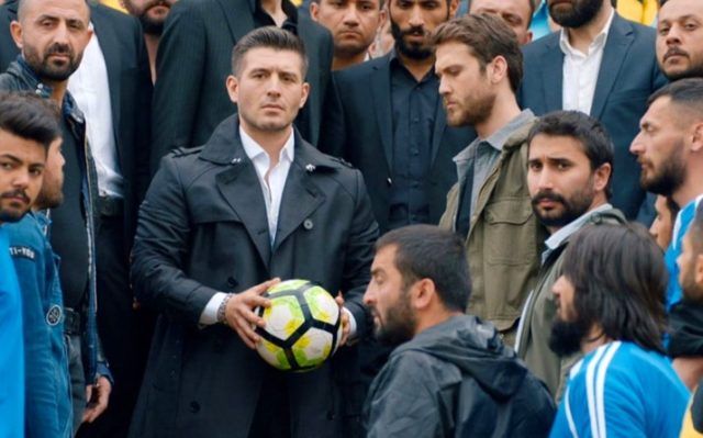 Çukur'un ünlü oyuncusu muhabirleri tehdit etti! 8