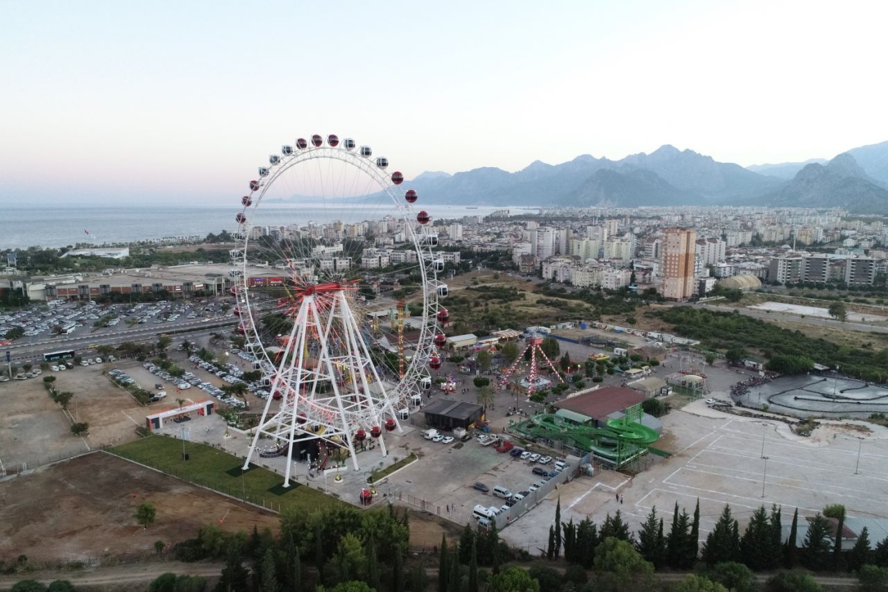 Dünyanın en büyük ikinci dönme dolabı Antalya'da! 18