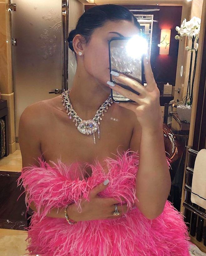 Kylie Jenner'a servet değerinde doğum günü hediyesi! 3