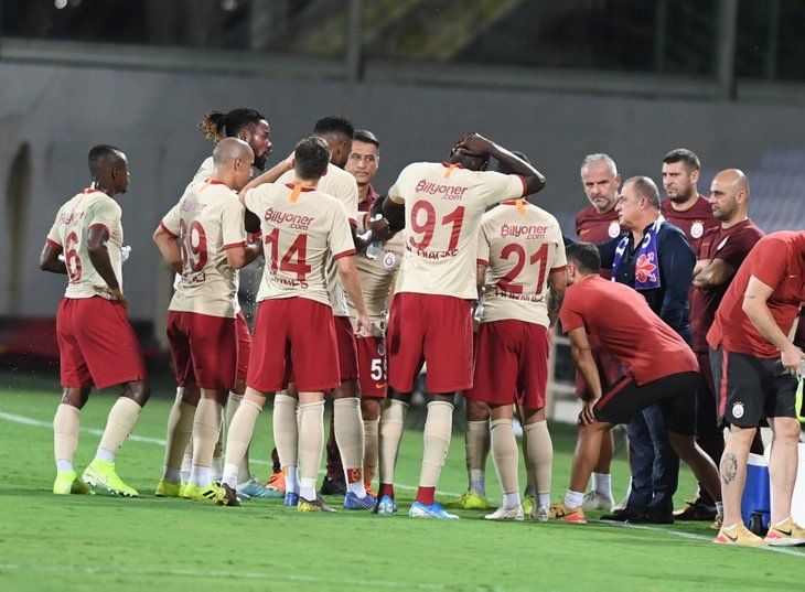 Galatasaray'a Şampiyonlar Ligi'nden dev gelir! 10