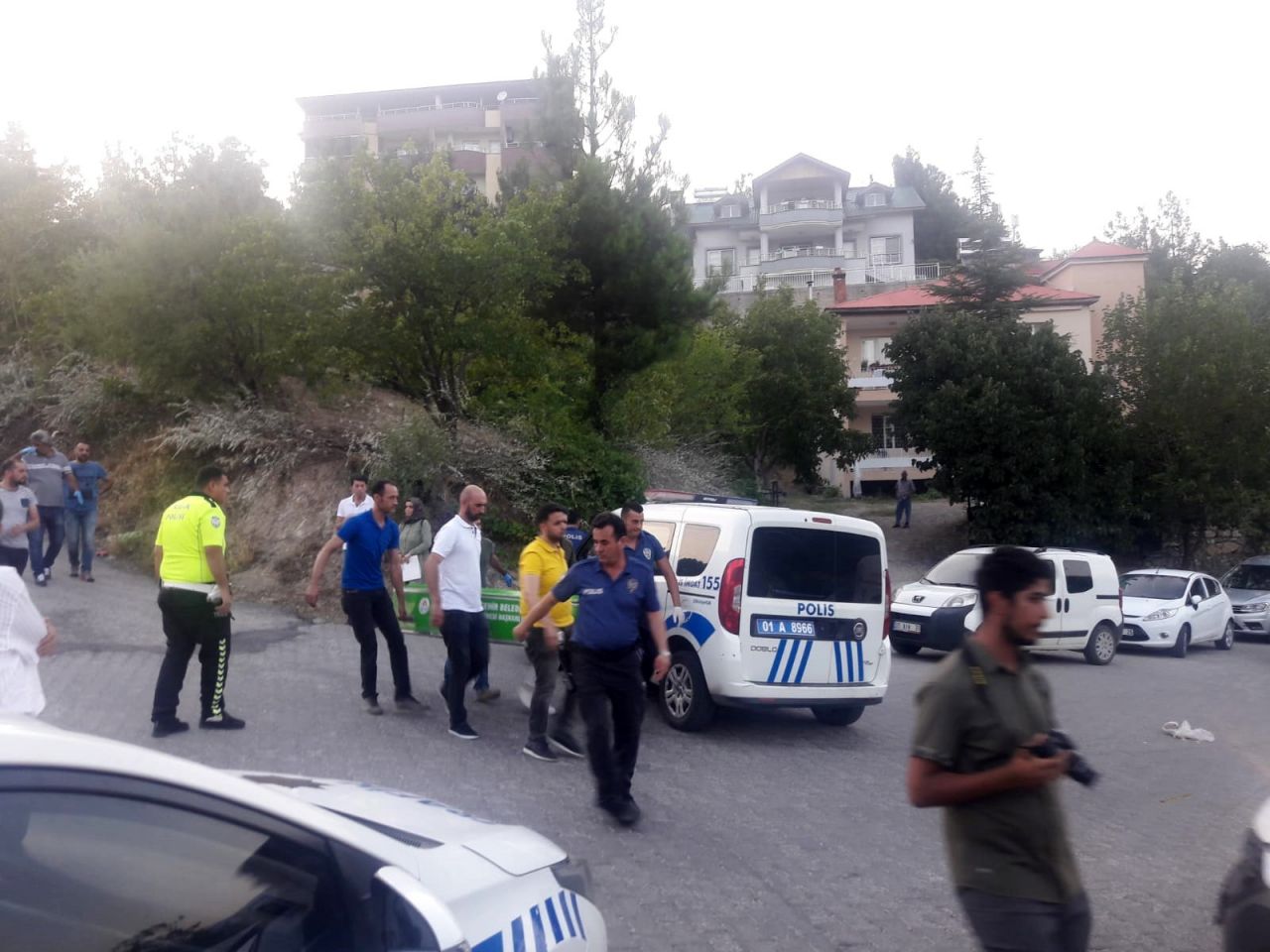 Bir gün arayla intihar ettiler! 7