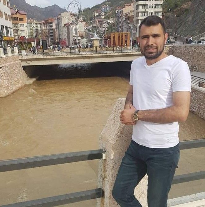 Bir gün arayla intihar ettiler! 6