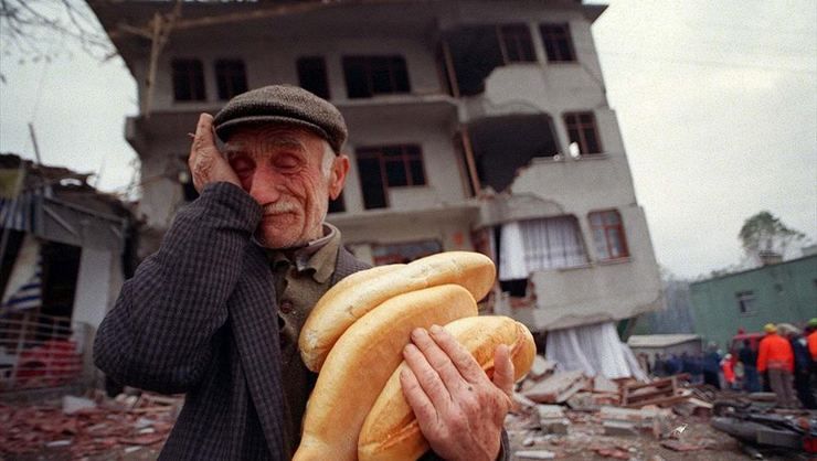 Büyük felaketin üzerinden 20 yıl geçti! 1