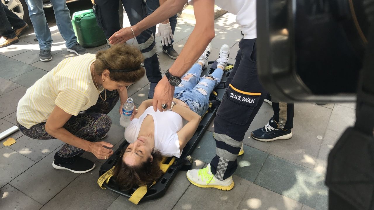 İstanbul'un göbeğinde başına taş yağdı! 2