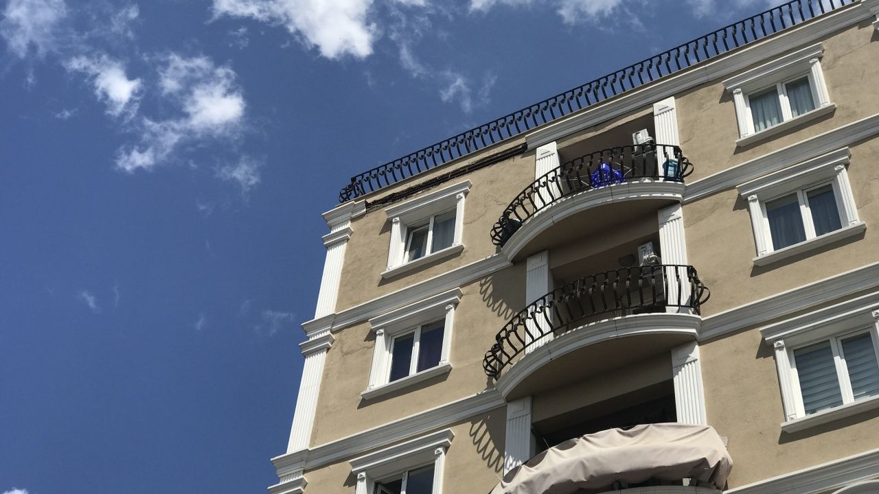 İstanbul'un göbeğinde başına taş yağdı! 6