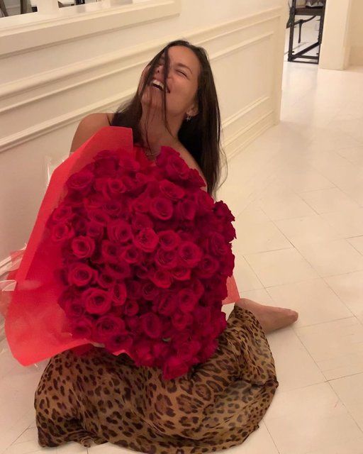 Emir Uyar'dan Adriana'ya jest! 2