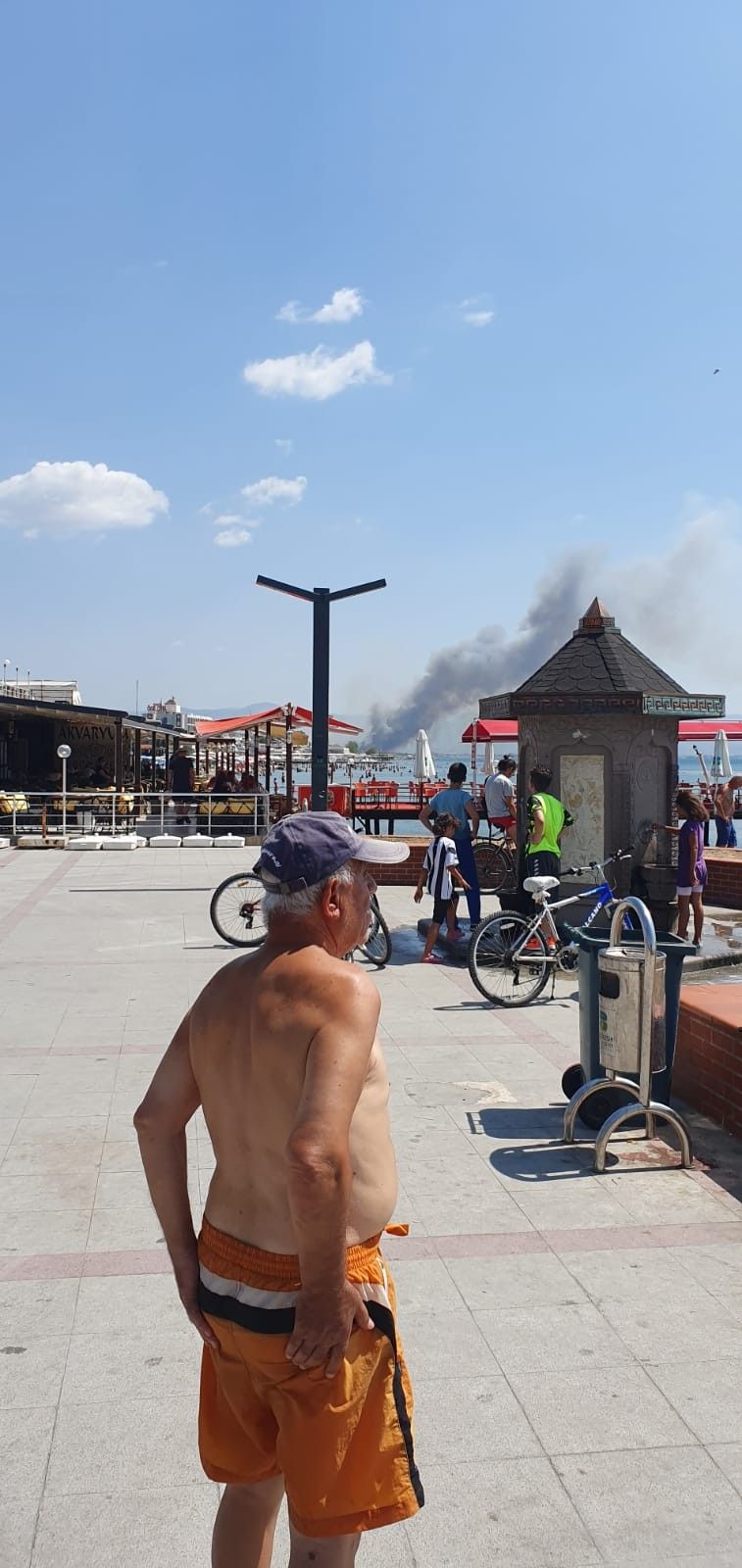 Tatilcilerin gözde mekanı alevlere teslim! 15