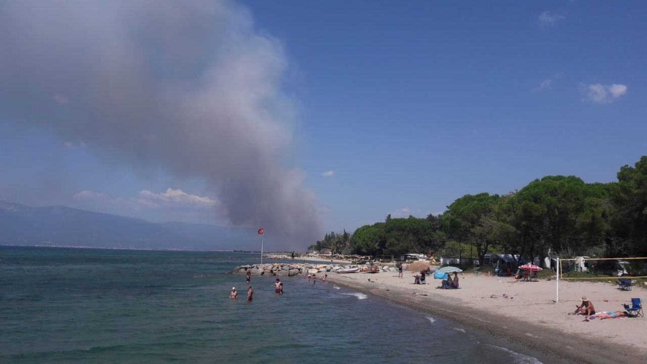 Tatilcilerin gözde mekanı alevlere teslim! 17