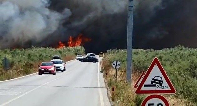 Tatilcilerin gözde mekanı alevlere teslim! 10