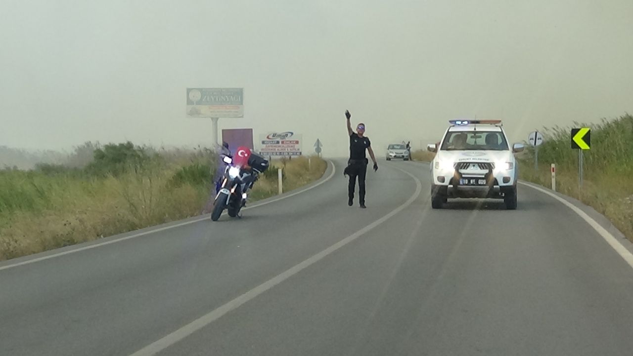 Tatilcilerin gözde mekanı alevlere teslim! 1