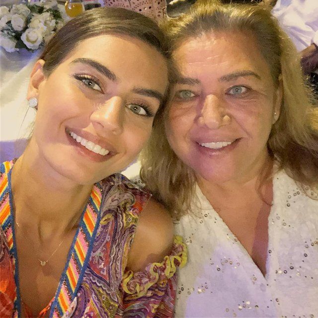 Amine Gülşe: Sen bana böyle baktıkça... 5