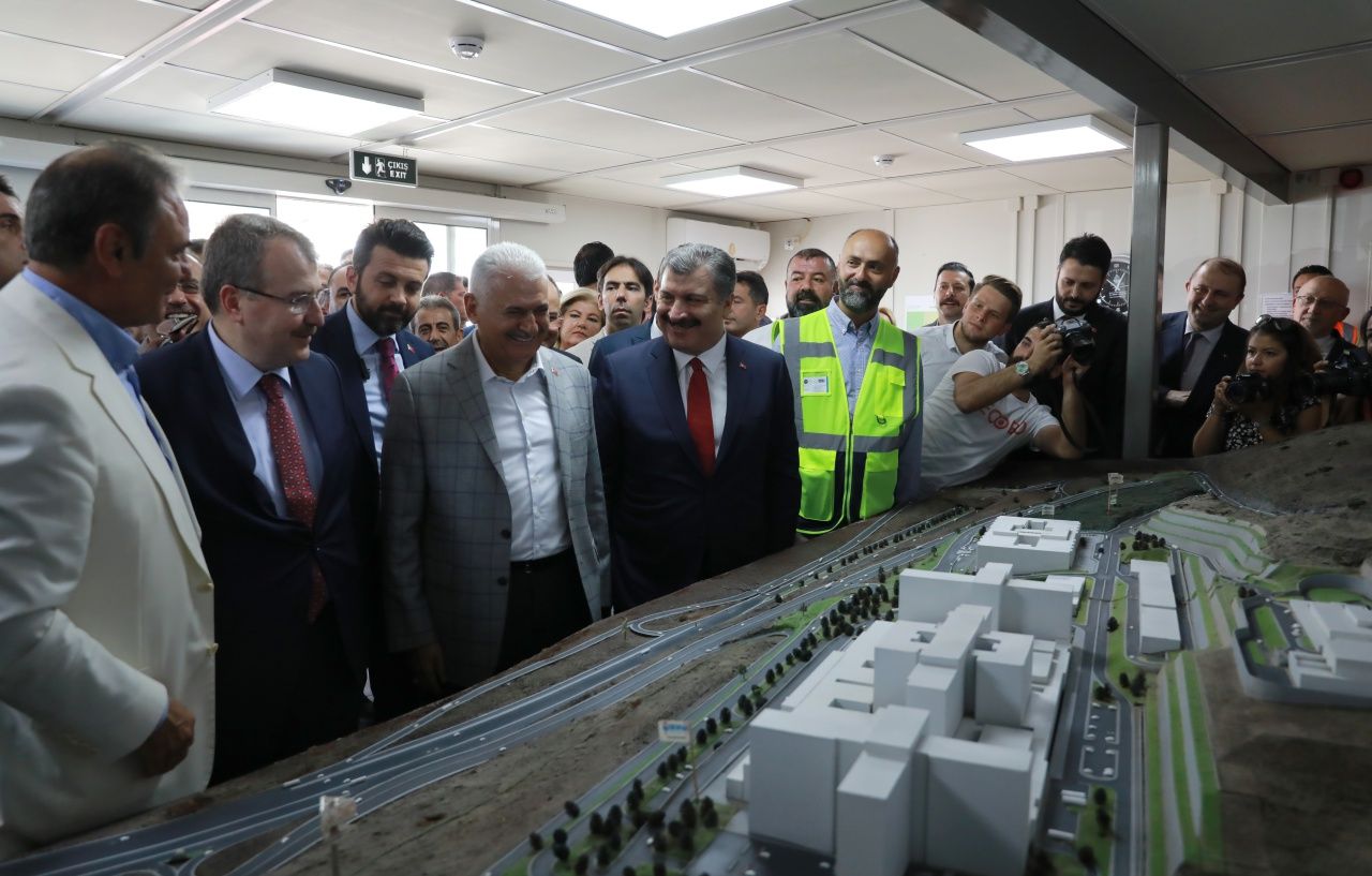 Bakan Koca, Kazım Türker'le dev yatırımı gezdi! 4