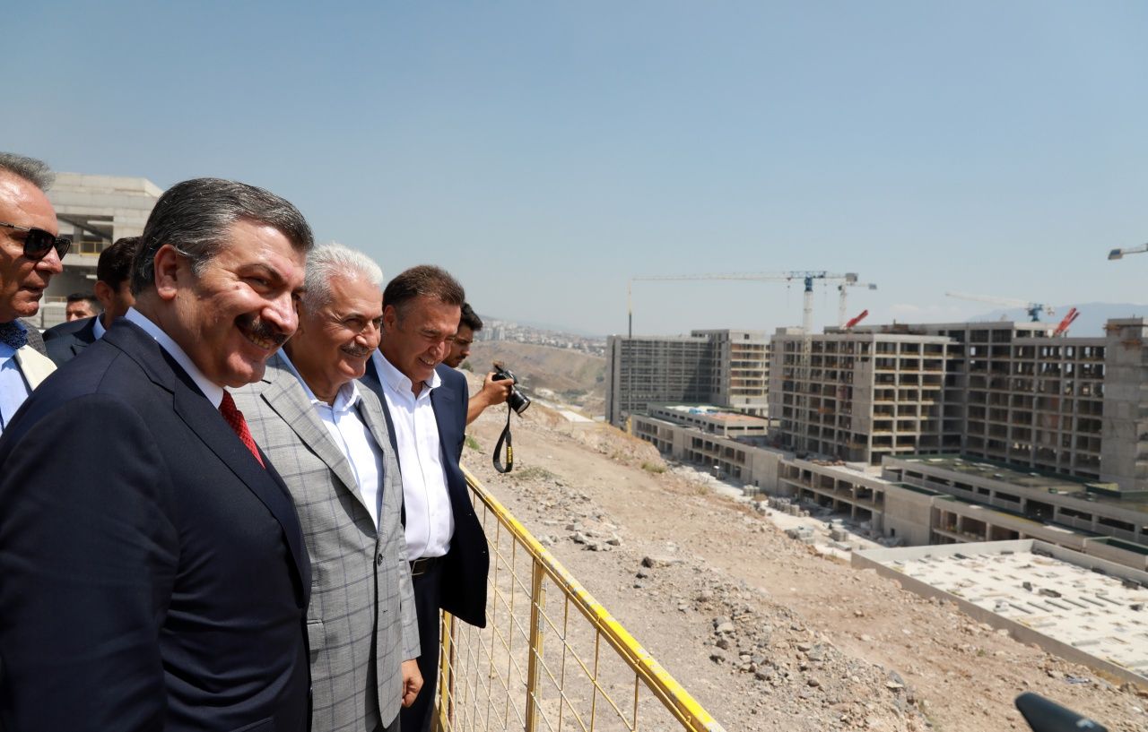 Bakan Koca, Kazım Türker'le dev yatırımı gezdi! 6