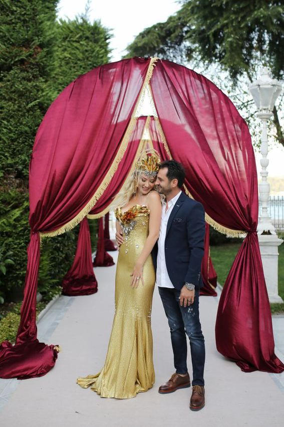 Aylin Coşkun'dan festival tadında düğün! 2