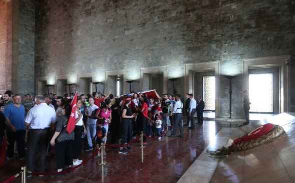 30 Ağustos'ta Anıtkabir'den renkli görüntüler! 4