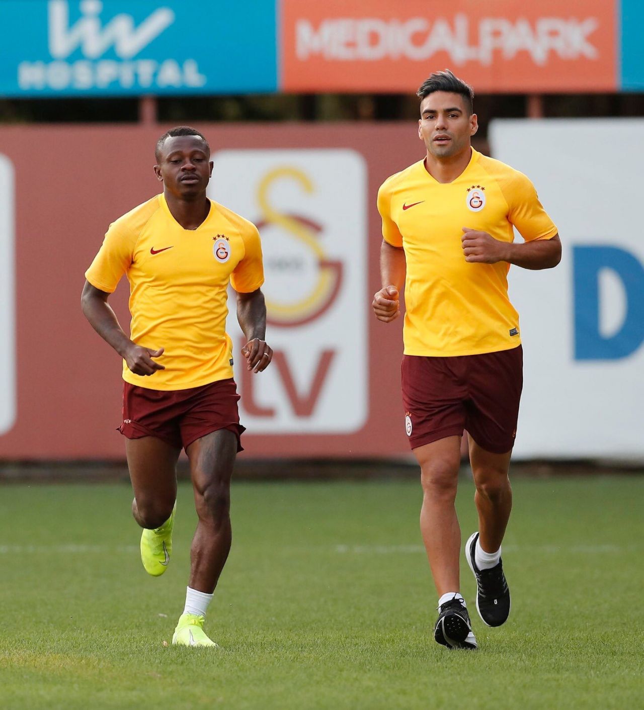 Yeni transferler Florya'da... 6