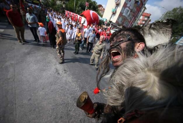 Balıkesir sokaklarında dehşete düşüren görüntü! 4