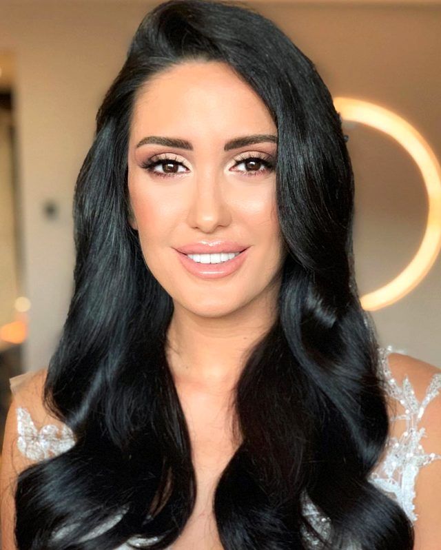 Survivor yarışmacısı nikah masasına oturdu! 2