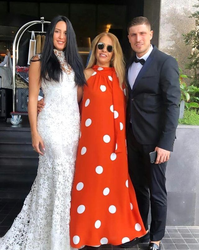 Survivor yarışmacısı nikah masasına oturdu! 3