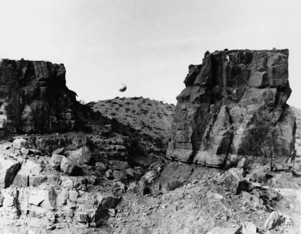 "UFO'lar büyük deprem ve felaketlerin habercisi" 12