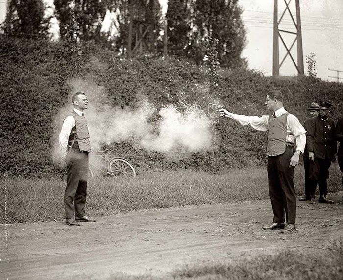 Tarihi fotoğrafların renklendirilmiş görüntüleri! 23