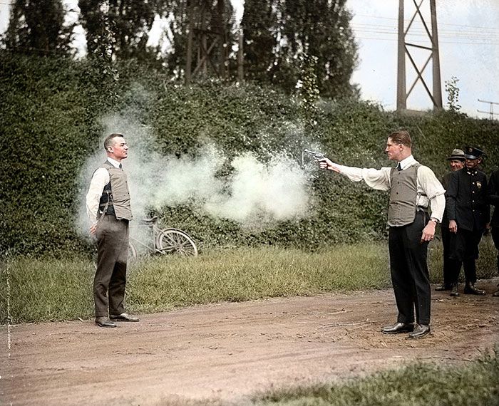 Tarihi fotoğrafların renklendirilmiş görüntüleri! 24
